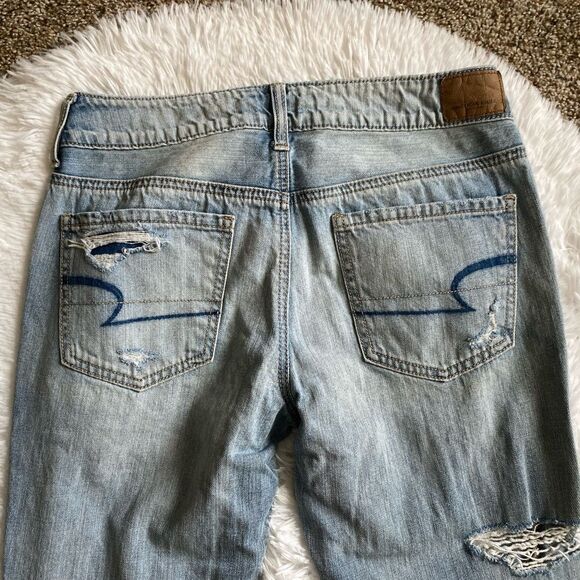American Eagle Tomgirl Jeans Button Fly Distressed Womens Size 4 - Picture 5 of 10